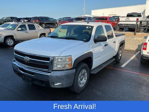 Summit White 2011 Chevrolet Silverado 1500 LT