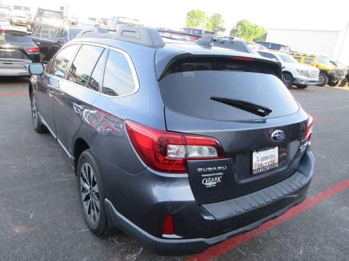 Carbide Gray Metallic 2017 Subaru Outback 2.5i Limited