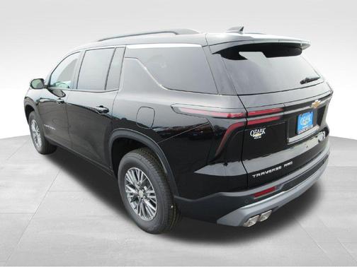 Mosaic Black Metallic 2027 Chevrolet Traverse LT