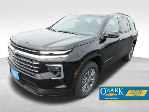 Mosaic Black Metallic 2027 Chevrolet Traverse LT