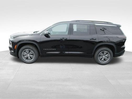 Mosaic Black Metallic 2027 Chevrolet Traverse LT