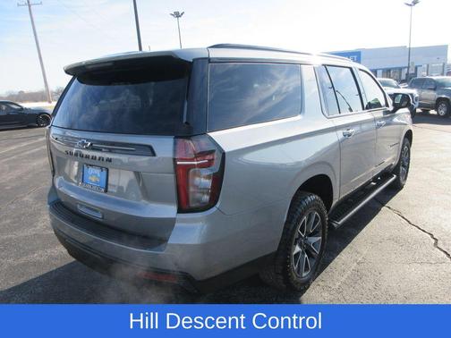 Sterling Gray Metallic 2024 Chevrolet Suburban Z71