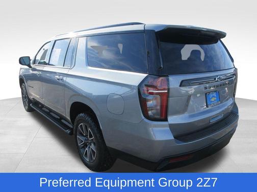 Sterling Gray Metallic 2024 Chevrolet Suburban Z71
