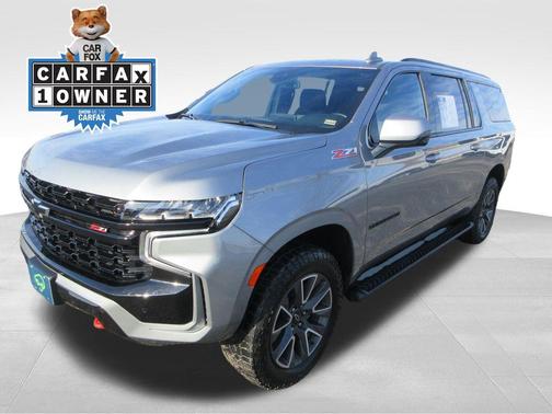 Sterling Gray Metallic 2024 Chevrolet Suburban Z71