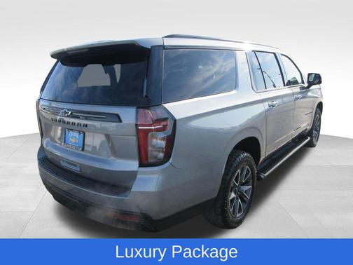 Sterling Gray Metallic 2024 Chevrolet Suburban Z71