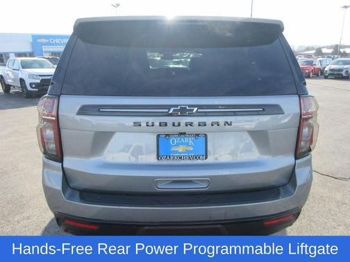 Sterling Gray Metallic 2024 Chevrolet Suburban Z71