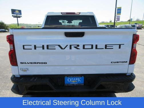 Summit White 2024 Chevrolet Silverado 1500 Custom Trail Boss