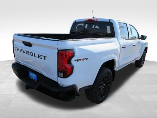 Summit White 2026 Chevrolet Colorado WT