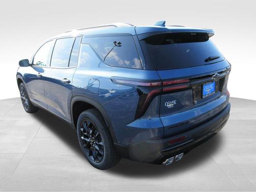 Lakeshore Blue Metallic 2026 Chevrolet Traverse LT