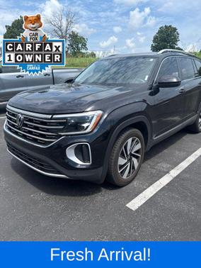 Deep Black Pearl Effect 2024 Volkswagen Atlas 2.0T SEL