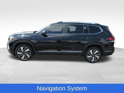 Deep Black Pearl Effect 2024 Volkswagen Atlas 2.0T SEL