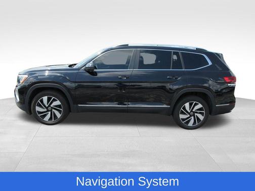 Deep Black Pearl Effect 2024 Volkswagen Atlas 2.0T SEL