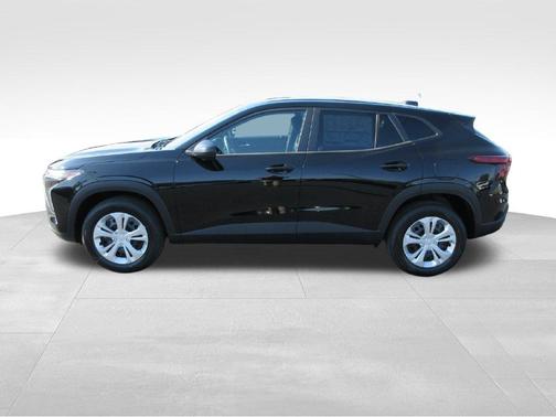 Mosaic Black Metallic 2026 Chevrolet Trax LS