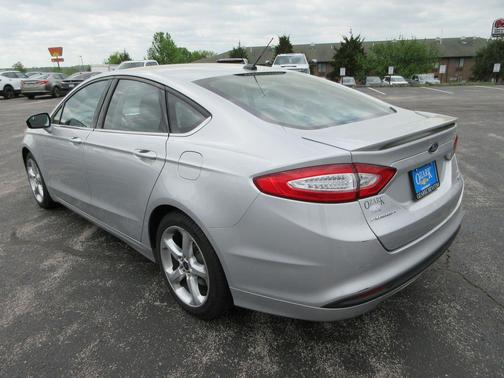 Ingot Silver 2016 Ford Fusion SE