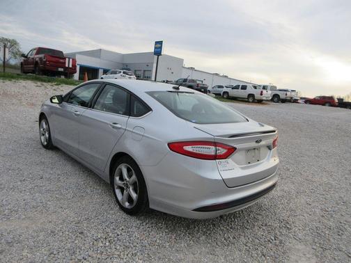 Silver 2016 Ford Fusion SE