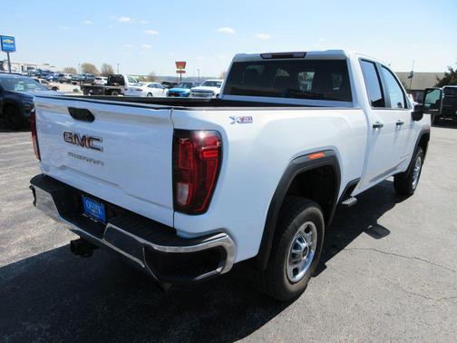 2023 GMC Sierra 2500 Pro