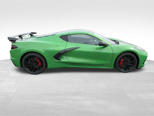 2026 Chevrolet Corvette Stingray w/2LT