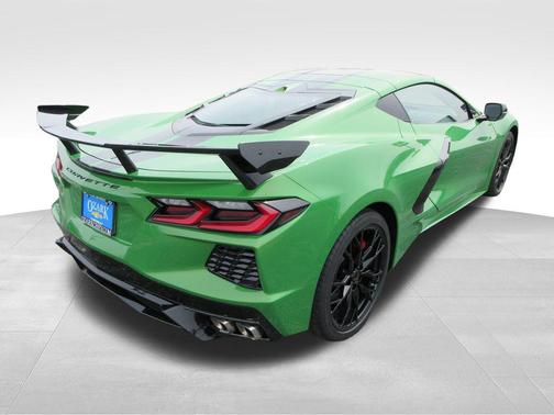 2026 Chevrolet Corvette Stingray w/2LT