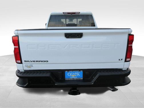 Summit White 2026 Chevrolet Silverado 2500 LT