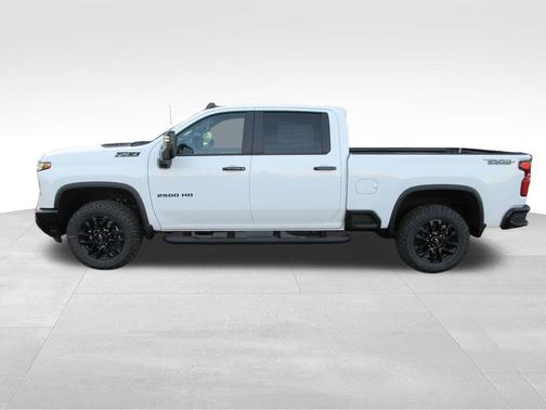 Summit White 2026 Chevrolet Silverado 2500 LT