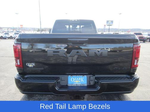 2025 RAM 3500 Big Horn Crew Cab 4x4 8' Box