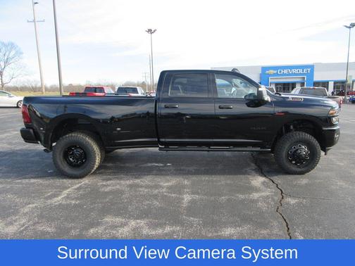 2025 RAM 3500 Big Horn Crew Cab 4x4 8' Box