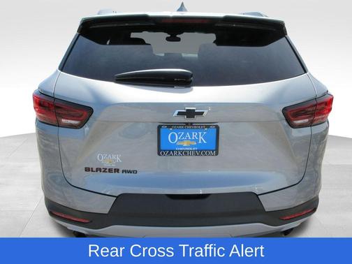 Sterling Gray Metallic 2023 Chevrolet Blazer 2LT