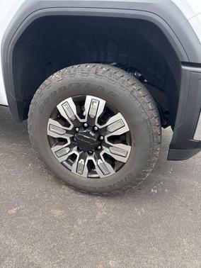 Summit White 2026 GMC Sierra 2500 Pro