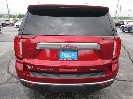 2021 GMC Yukon SLT