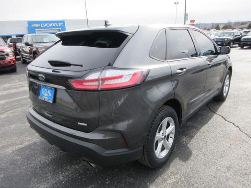 2019 Ford Edge SE