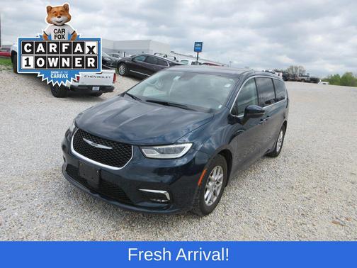 2023 Chrysler Pacifica Touring-L