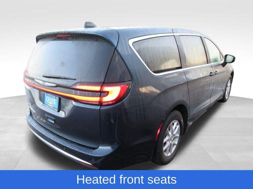 Fathom Blue Pearlcoat 2023 Chrysler Pacifica Touring-L