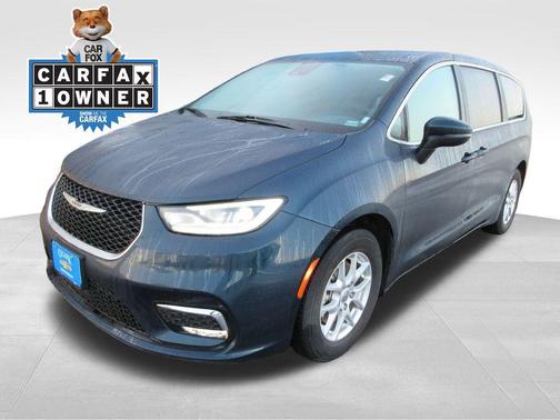 Fathom Blue Pearlcoat 2023 Chrysler Pacifica Touring-L