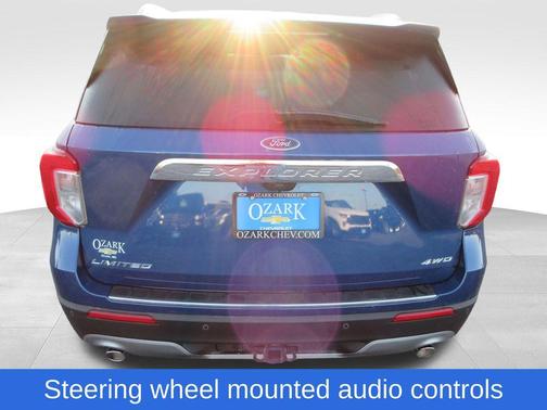 Blue Metallic 2022 Ford Explorer Limited