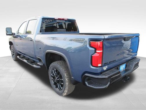 Lakeshore Blue Metallic 2026 Chevrolet Silverado 3500 LT