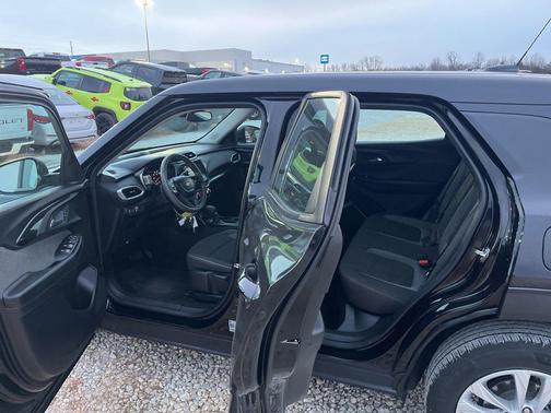 2023 Chevrolet Trailblazer LS