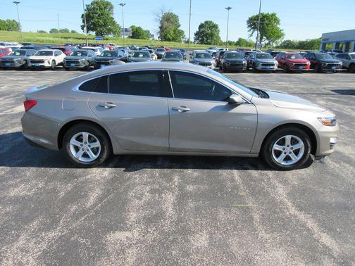 Mineral Gray Metallic 2023 Chevrolet Malibu LT