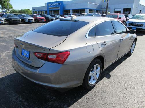 Mineral Gray Metallic 2023 Chevrolet Malibu LT