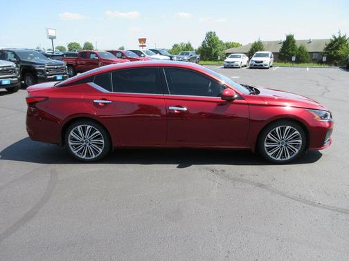 Scarlet Ember 2024 Nissan Altima 2.5 SL
