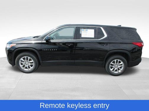 Mosaic Black Metallic 2020 Chevrolet Traverse LS
