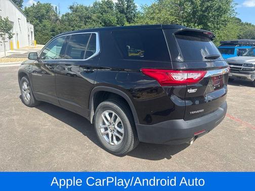 Mosaic Black Metallic 2020 Chevrolet Traverse LS