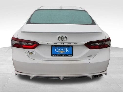 Ice 2024 Toyota Camry SE