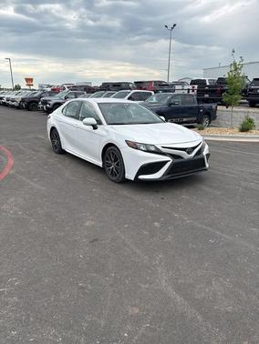 Ice 2024 Toyota Camry SE