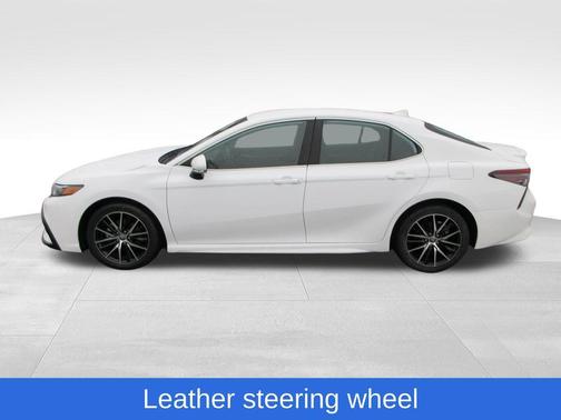 Ice 2024 Toyota Camry SE