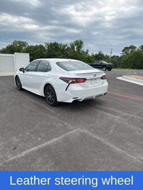 Ice 2024 Toyota Camry SE