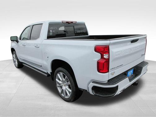 Polar White 2026 Chevrolet Silverado 1500 High Country