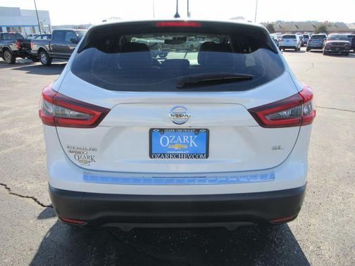 2020 Nissan Rogue Sport SL