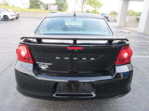 2012 Dodge Avenger SXT