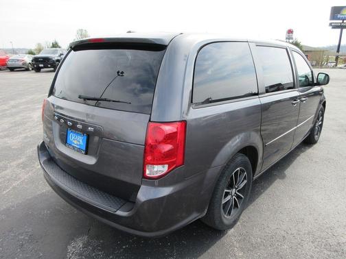 2017 Dodge Grand Caravan SE