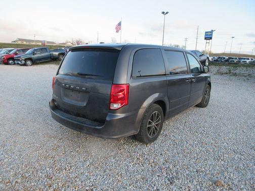 Granite Crystal Clearcoat Metallic 2017 Dodge Grand Caravan SE